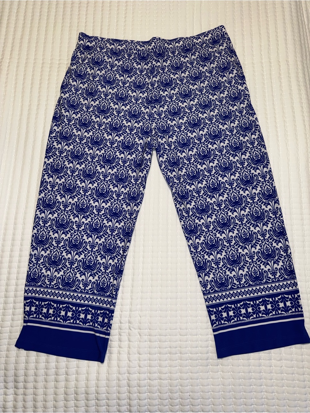 Susan Graver Passport Liquid Knit Ava Crop Pant, L